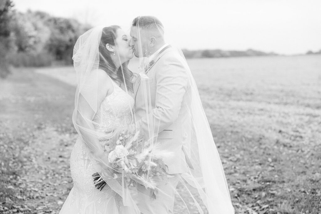 bride and groom portrait, tracey davies photography essex wedding photographer 