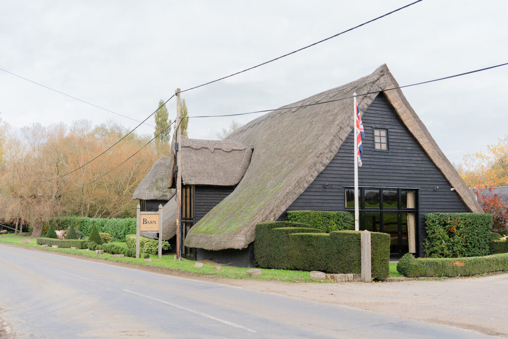 the barn brasserie, great tey essex wedding venue, tracey davies photography 